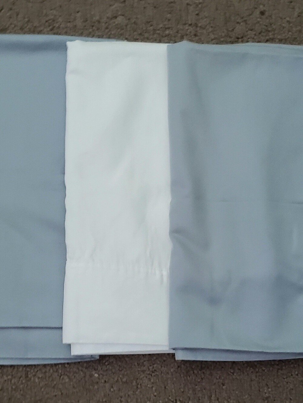 Kirkland Signature 680TC Queen Cotton Pillowcases Set Of 3 White & Gray